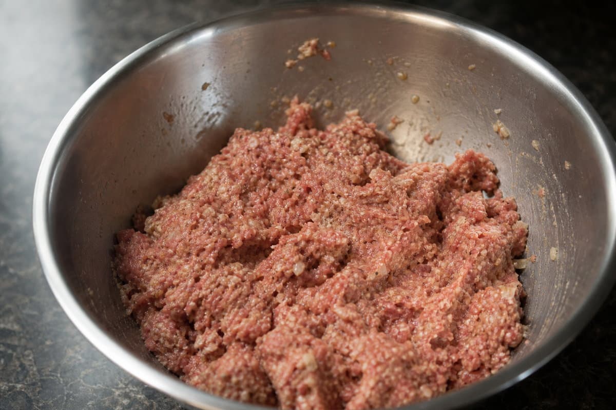 Mix the meatloaf
