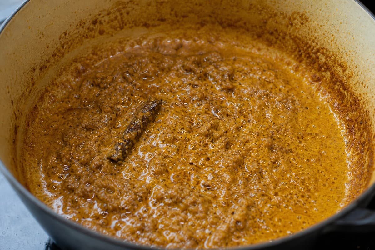 Bloom the curry paste