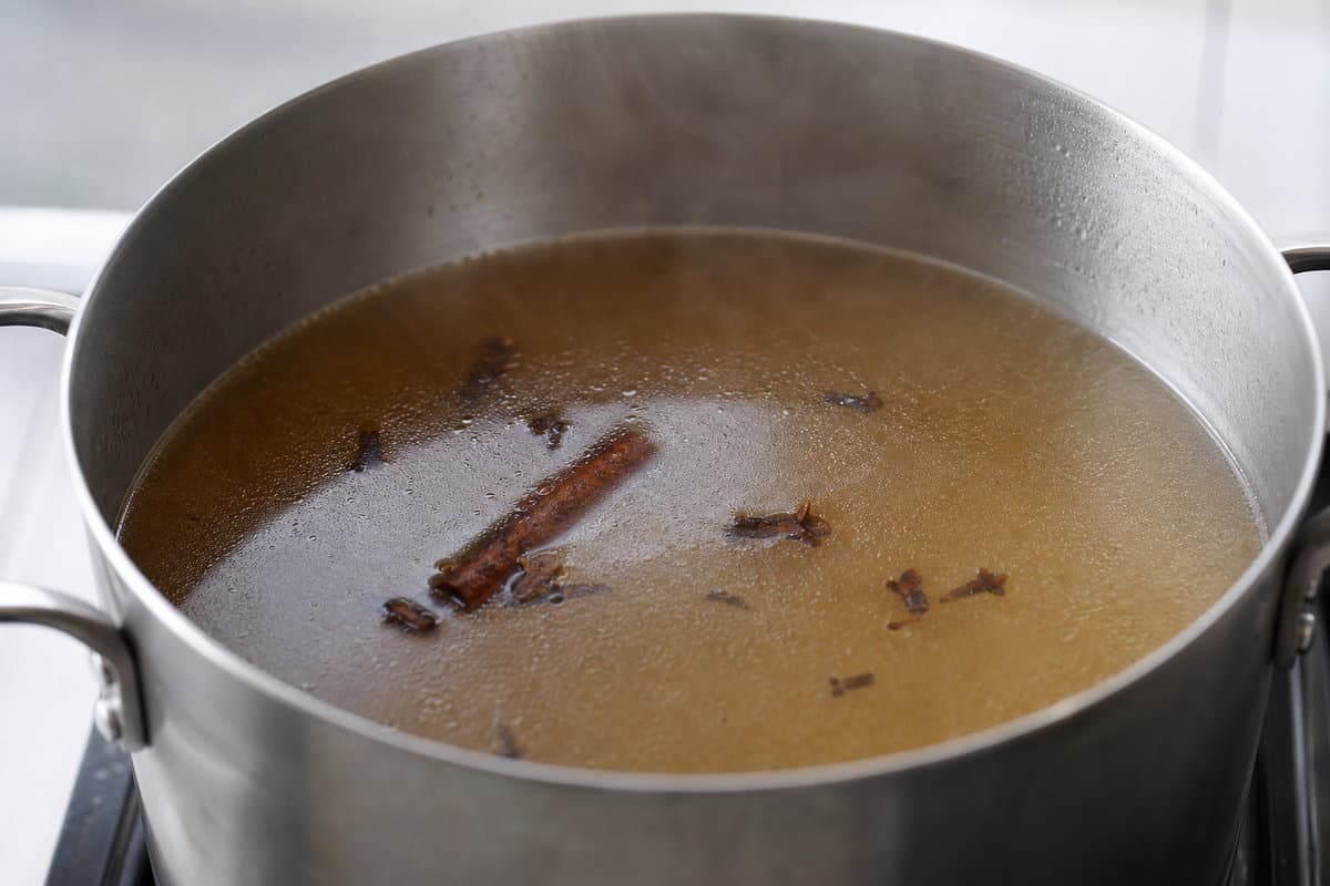 Simmer the broth