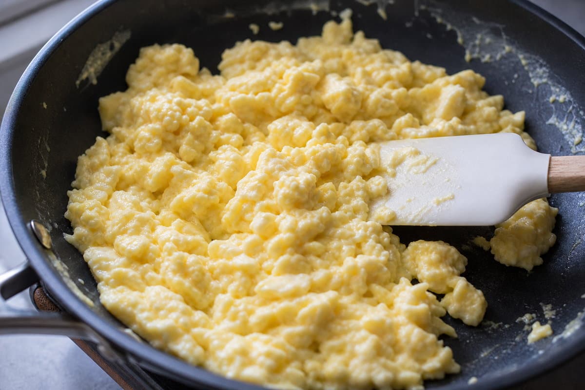 Scramble and toss