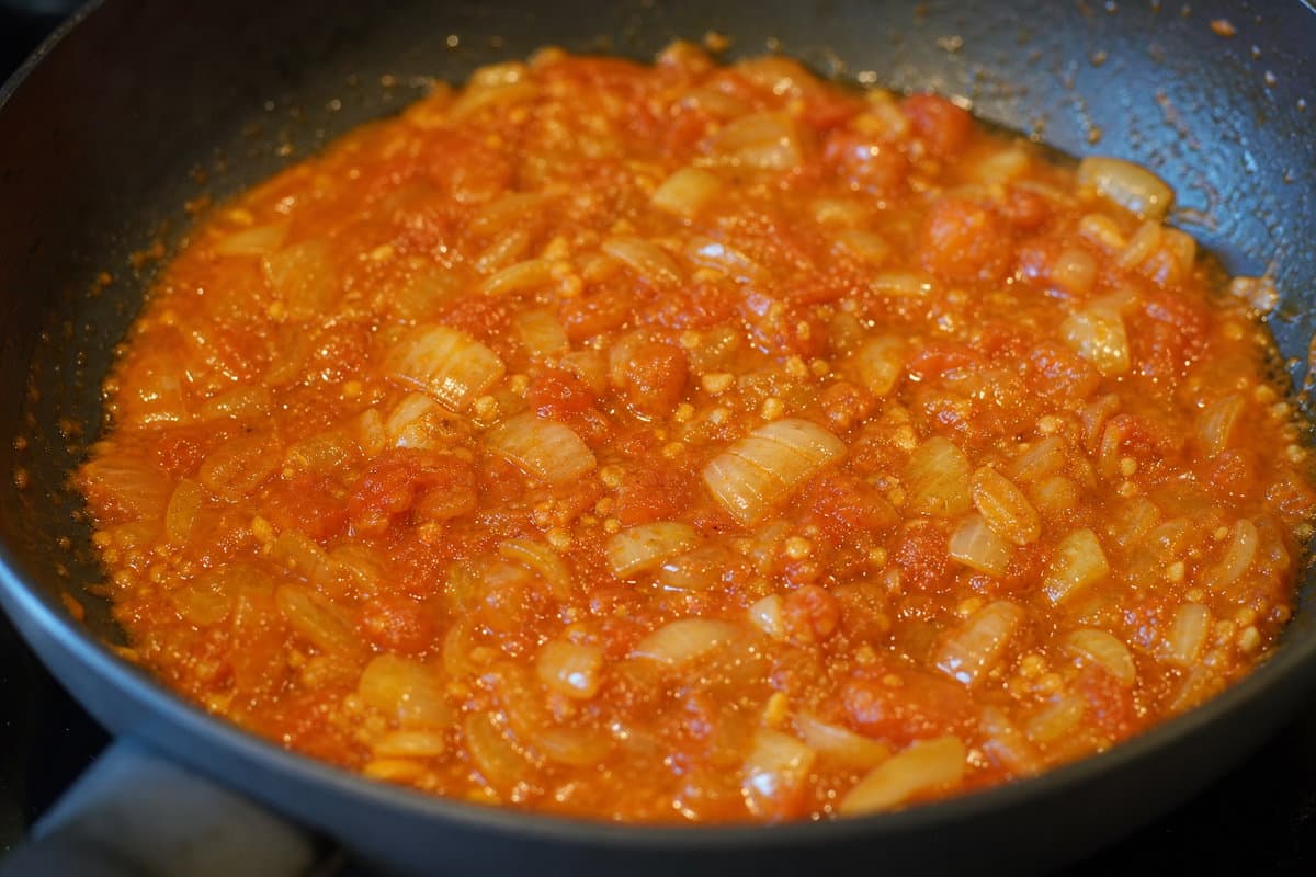 Make the masala sauce