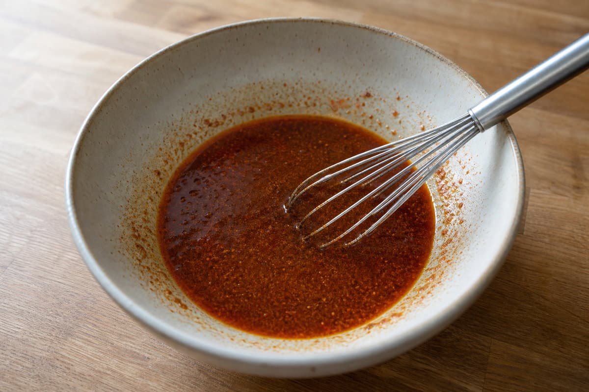 Quick harissa toss