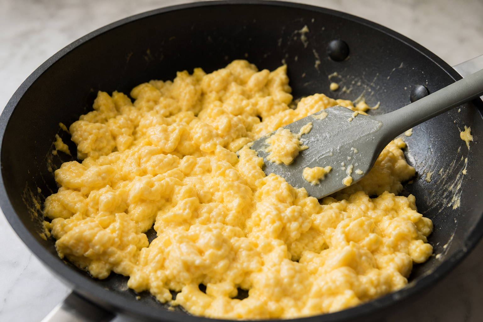 Scramble and toss